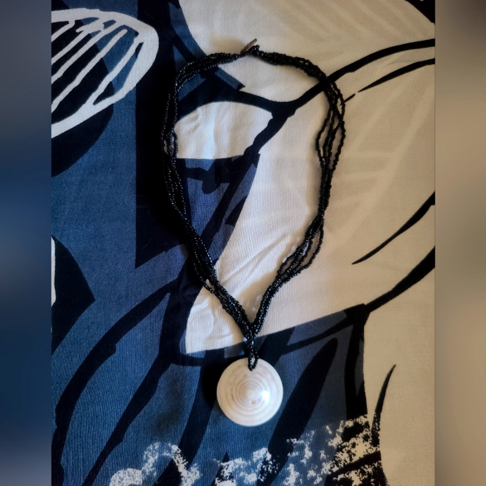 🌊🐚 Handmade Real Puka Shell Beaded Necklace🐚🌊